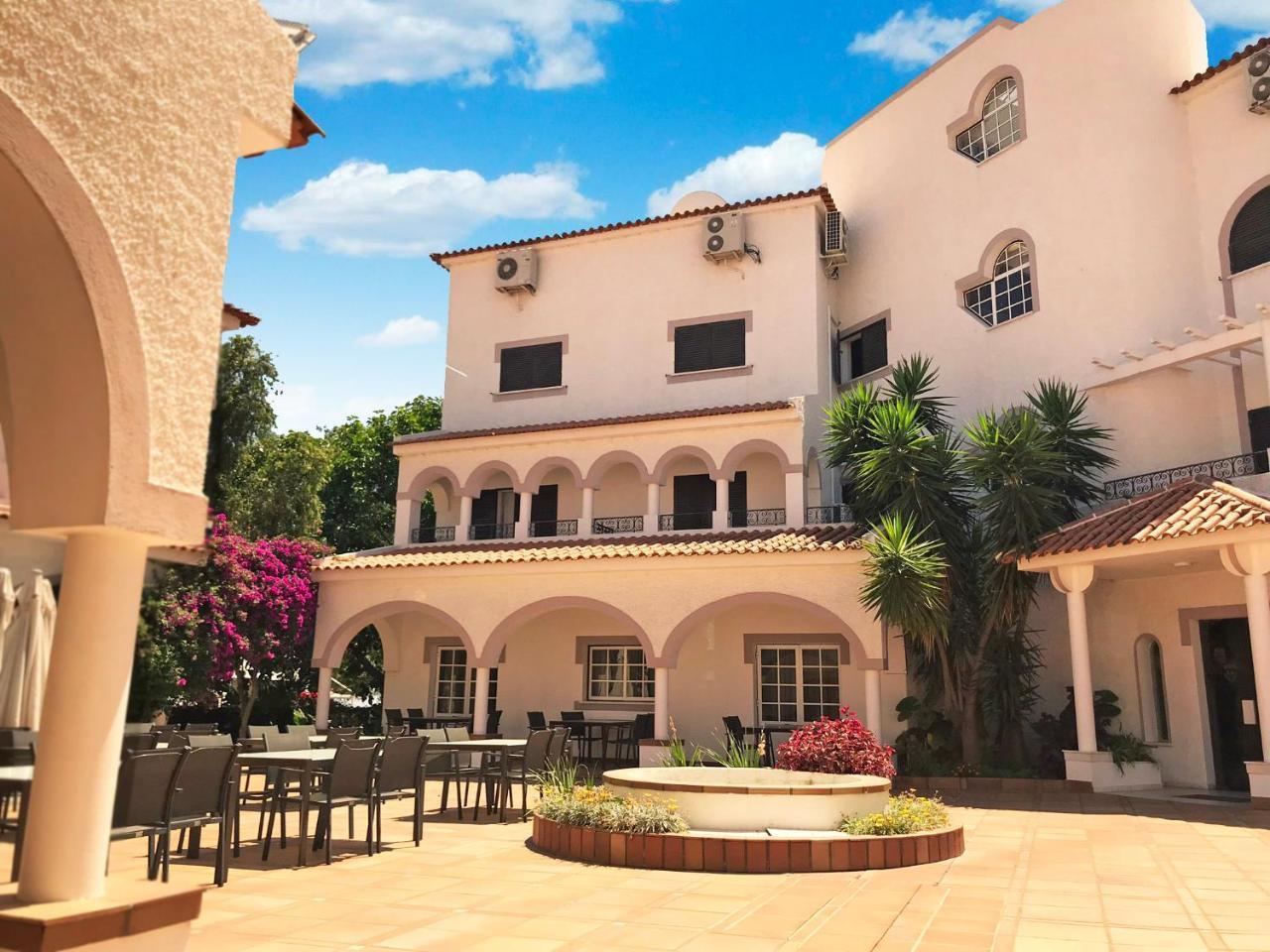 אלבאס Varchotel מראה חיצוני תמונה